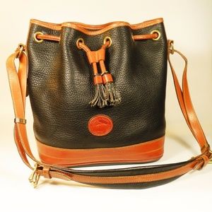 DOONEY & BOURKE Drawstring Bucket Black and Cognc